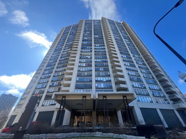 3930 N Pine Grove Ave APT 2514, Chicago, IL 60613