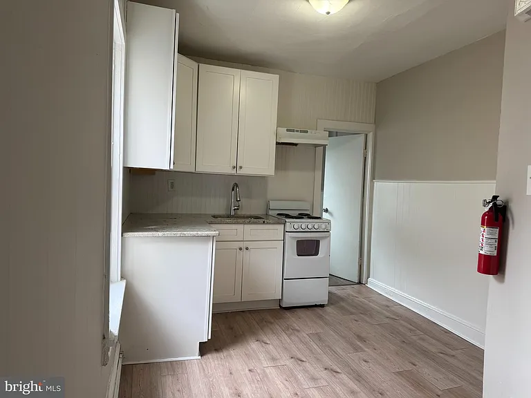 28 N 2nd Ave #2A — Photo 2