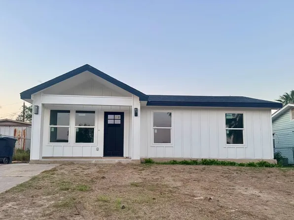 1961 Hoover St, Eagle Pass, TX 78852