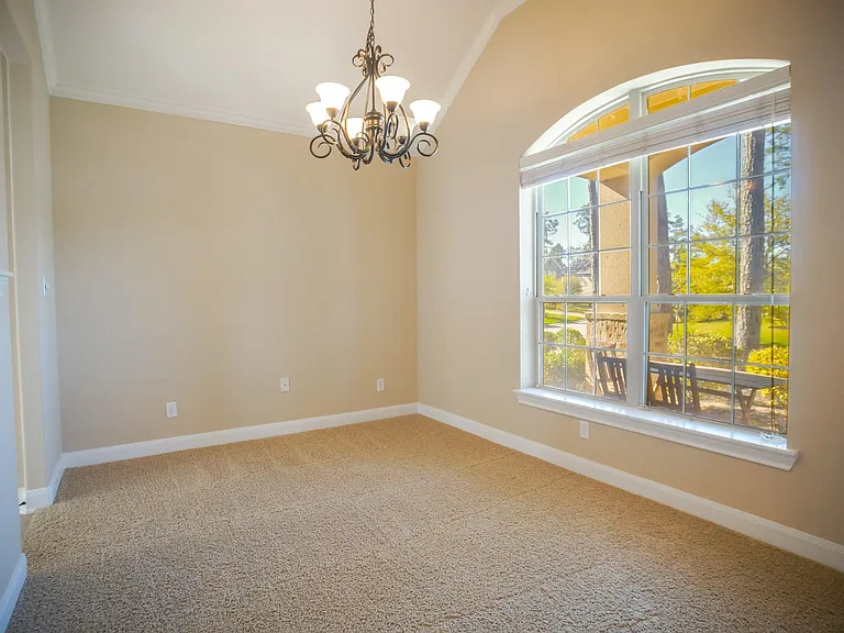 2 Hadlock Pl — Photo 11