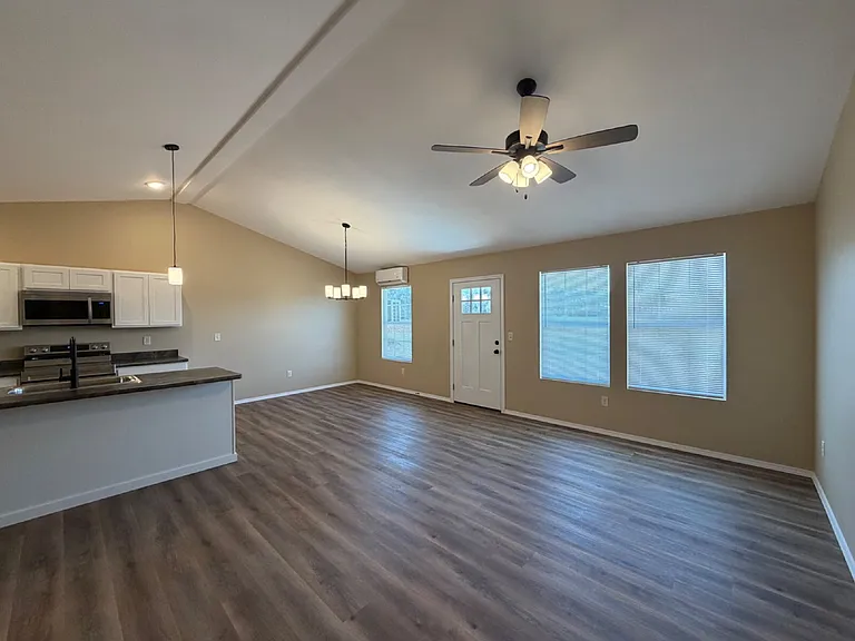152 Ruby Ln — Photo 13