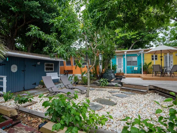 1944 NE 5th Street, Deerfield Beach, FL 33441