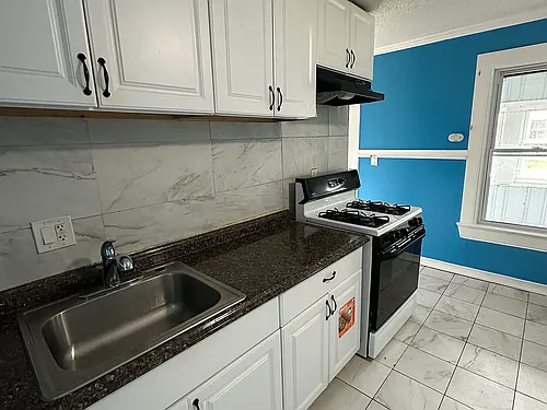 294 Tolland St #2F Photo 1