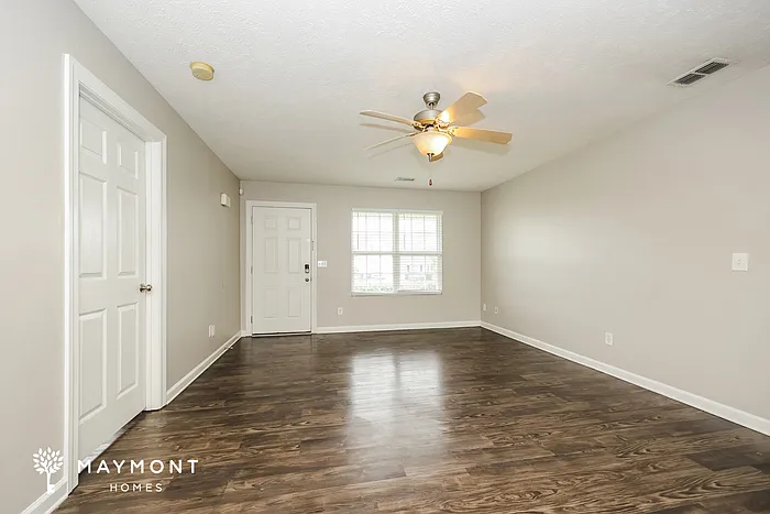 3 bed, 2.0 bath, 1170 sqft, $1,845 — Photo 3