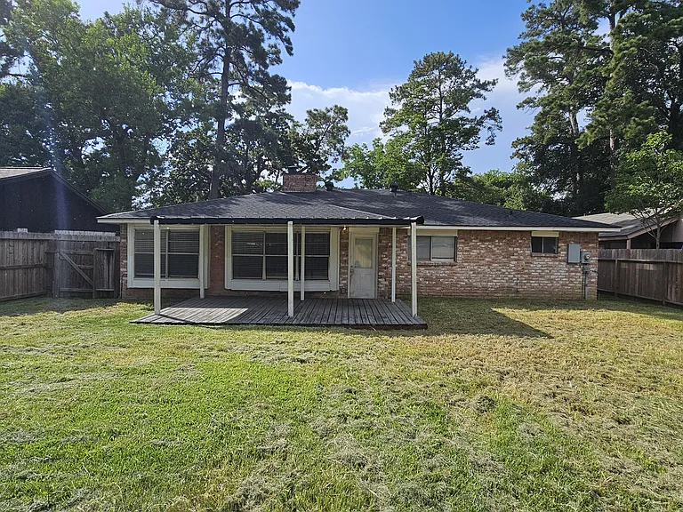 4410 Adonis Dr — Photo 20