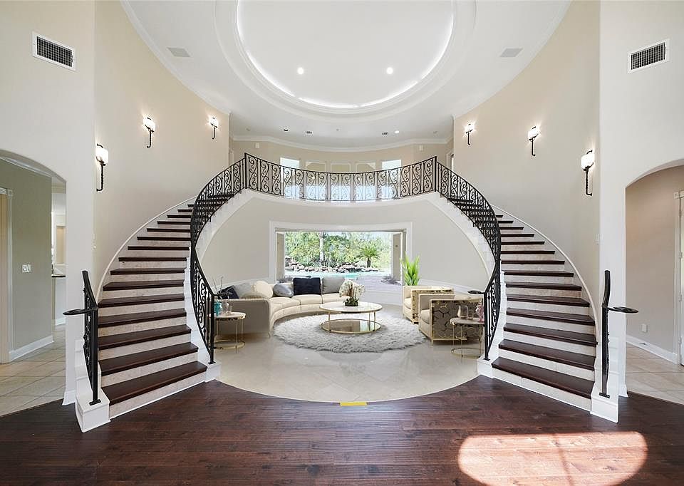 1st image of 5019 Diamond Springs Dr