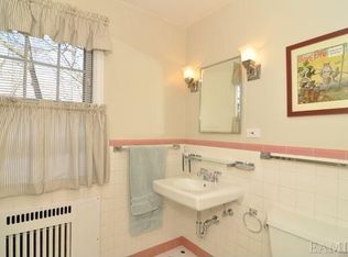 18 Appleton Pl, Dobbs Ferry, NY 10522