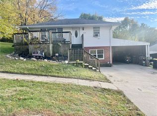 415 E Division St, Colfax, IA 50054