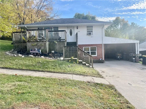 415 E Division St, Colfax, IA 50054