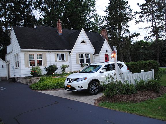 Driveway turn around