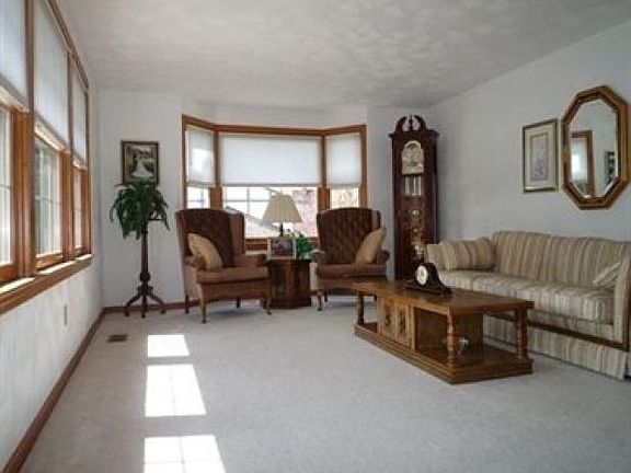 4th image of 3011 Settlers Ct