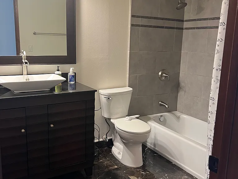 1392 Aupupu St #2 — Photo 6