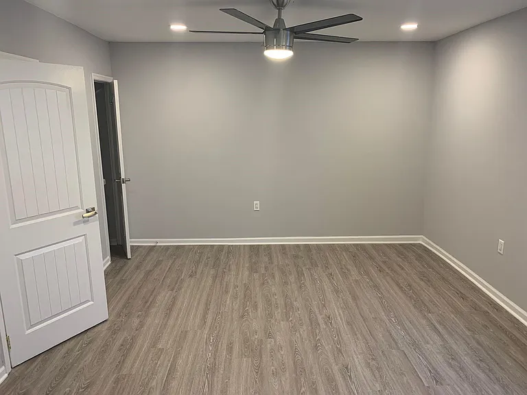 6002 N 17th St #304 — Photo 3