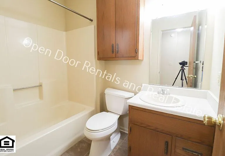 1000 Old Brick Rd #215 — Photo 8