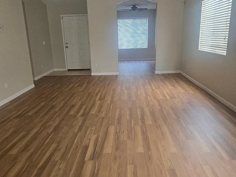 3411 W Sunland Ave — Photo 8