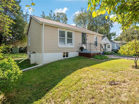 3rd image of 3828 Long Dr