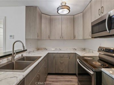 23515 Lyons Ave, Valencia, CA, 91355