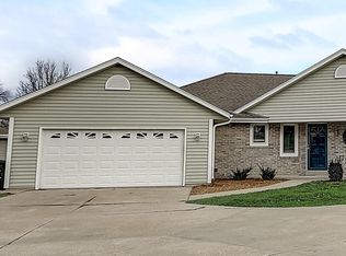 7930 S 68th St #7930, Franklin, WI 53132