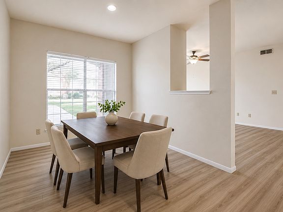 4th image of 2524 Preston Rd APT 1501