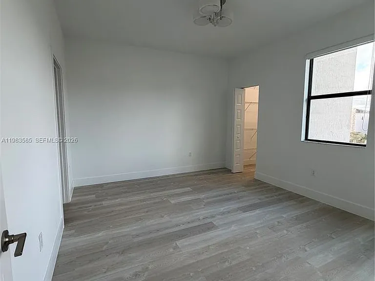 10479 NW 82nd St #10 — Photo 10