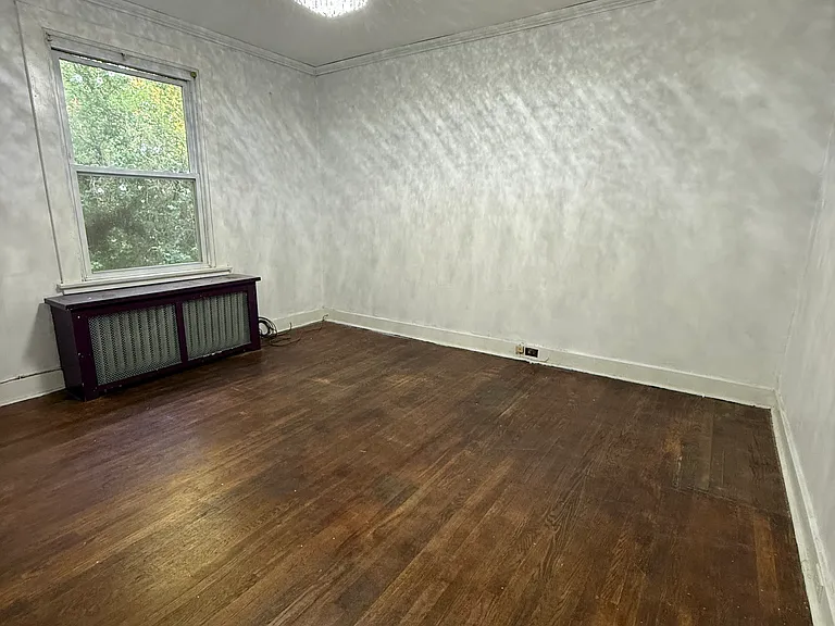 512 Halsey Ave #3 — Photo 4
