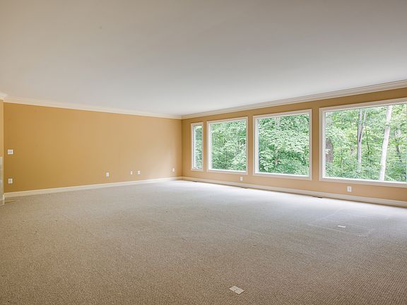 5th image of 223 Morgan Ln