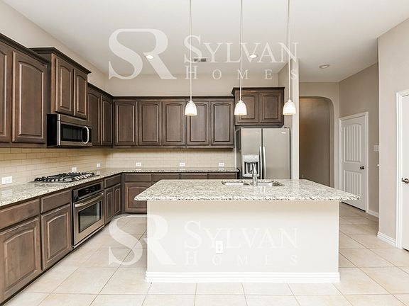 5th image of 216 Mineral Point Dr