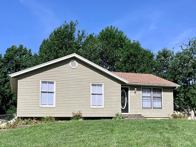 10424 N Campbell Ct — Photo 1