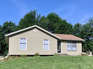 10424 N Campbell Ct, Kansas City, MO 64155