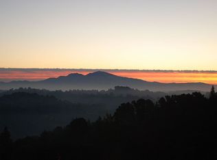 322 El Toyonal, Orinda, CA 94563