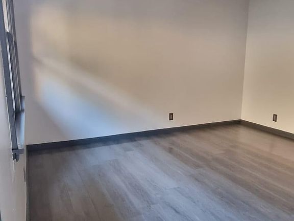 5th image of 1411 Armacost Ave #4