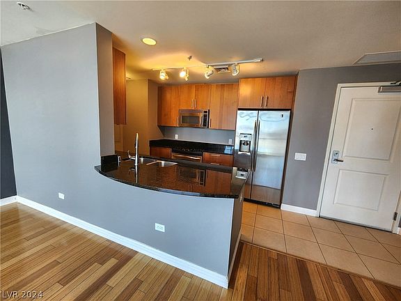 4th image of 200 W Sahara Ave Unit 2305