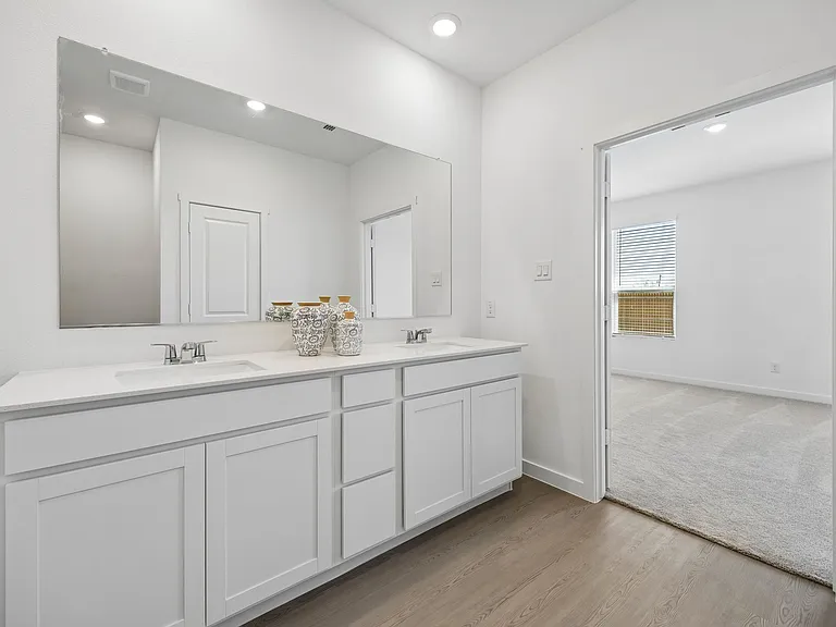 9133 Schram Rd — Photo 13