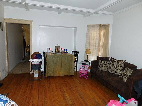 4th image of 547 N Leamington Ave