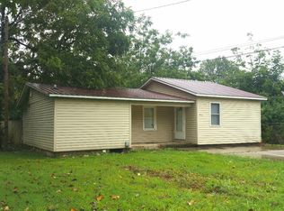 312 S Elm St, Dexter, MO 63841