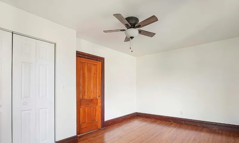 3 bed, 2276 sqft, $1,899 — Photo 3