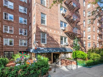 102-55 67th Dr APT 4A, Forest Hills, NY, 11375