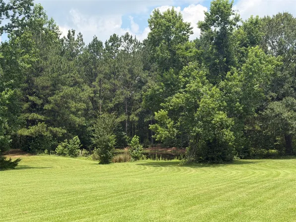 151 Parker Rd, New Waverly, TX 77358