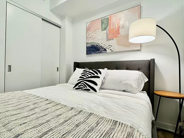 458 Richmond St W #1007 — Photo 14