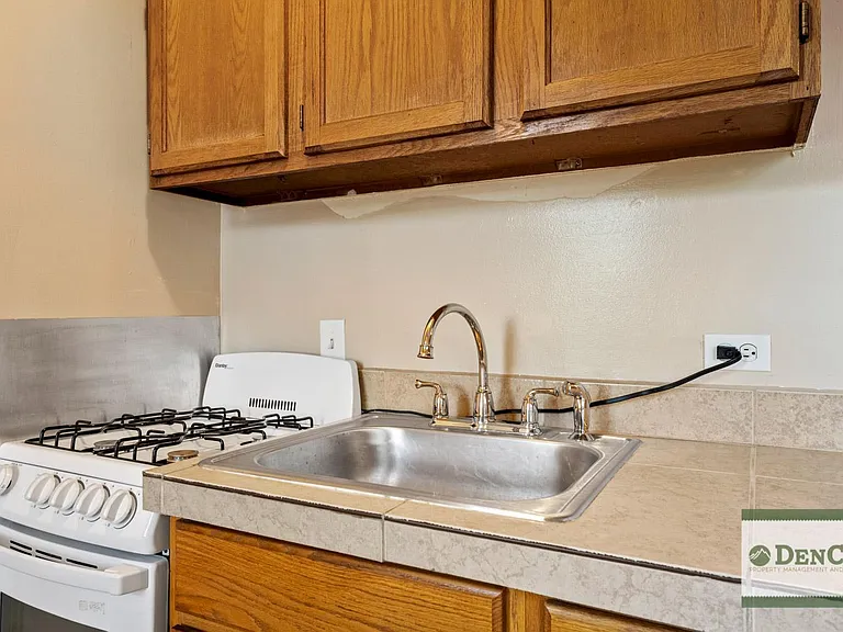 1840 Vine St #4 — Photo 9
