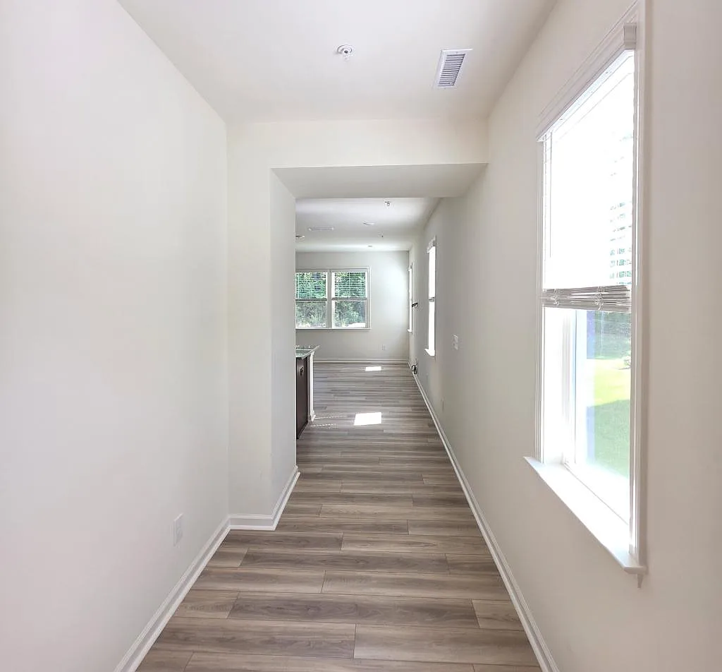 114 Malbec Dr — Photo 2
