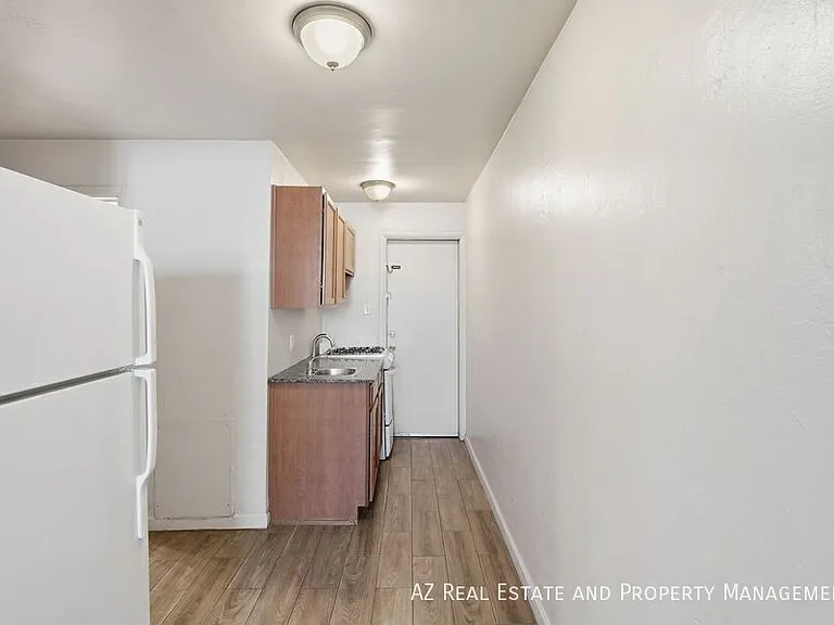 829 N 4th Ave #10 — Photo 13