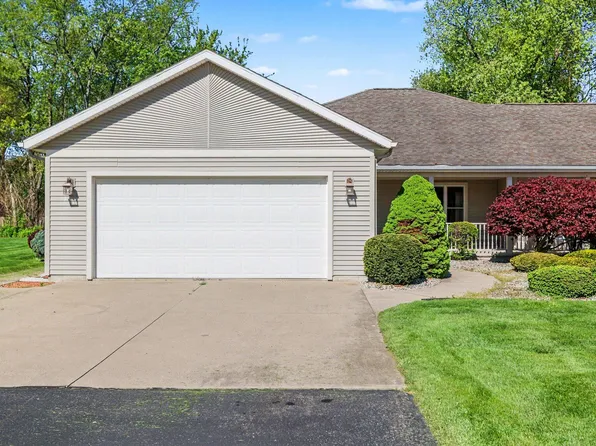81 Oakwood Dr, Coldwater, MI 49036