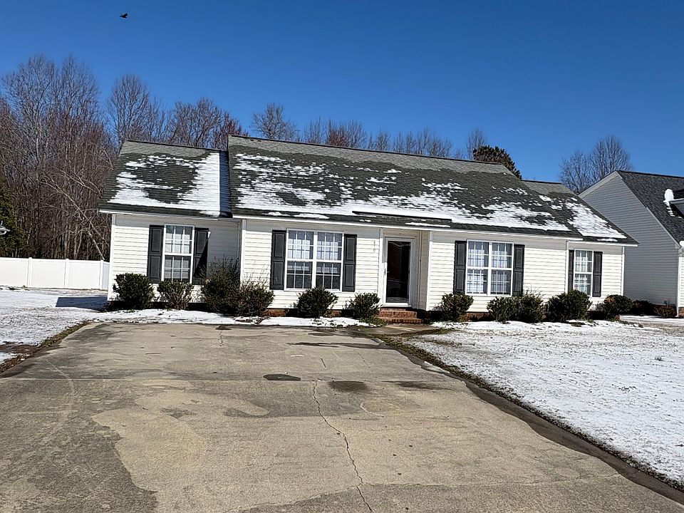 1st image of 419 Branchwood Dr