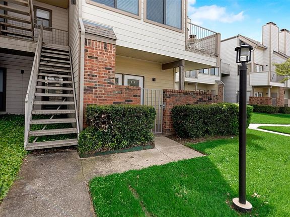 3rd image of 3117 Sondra Dr APT 106