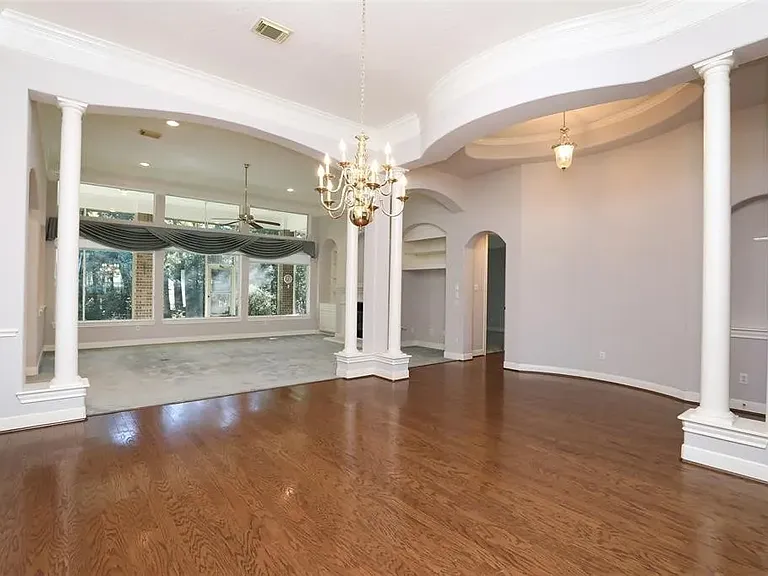8918 Summerdale Ln — Photo 12