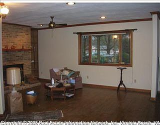 1st image of 121 Myers Ct