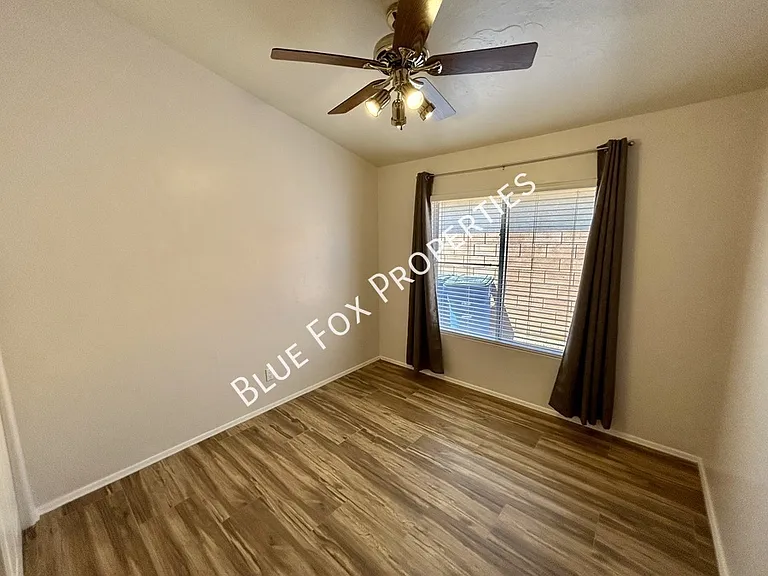 710 W Calle Alta Loma — Photo 15