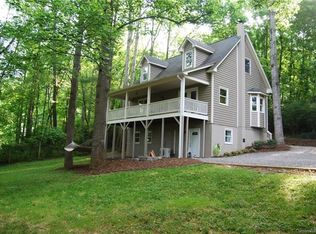 4 Pear Hill Rd, Black Mountain, NC 28711
