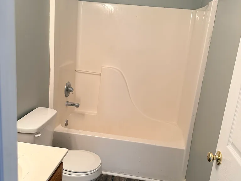 455 Elizabeth Ln — Photo 17
